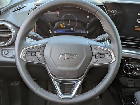 Used 2026 Chevrolet Trax ACTIV w/ Driver Confidence Package FWD image 11