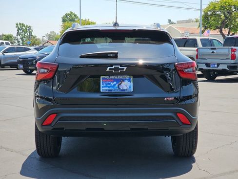 New 2026 Chevrolet Trax RS w/ Driver Confidence Package FWD image 5