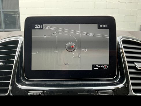 Used 2018 Mercedes-Benz GLE 350 4MATIC image 6