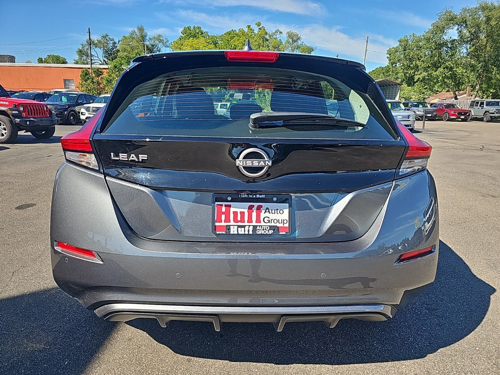 Used 2025 Nissan Leaf S FWD image 4