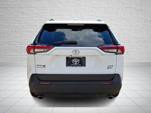 Used 2025 Toyota RAV4 XLE AWD/4WD image 5