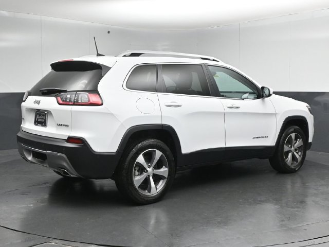 Used 2021 Jeep Cherokee Limited w/ Trailer Tow Group AWD/4WD image 7