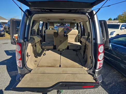 Used 2010 Land Rover LR4 HSE image 21