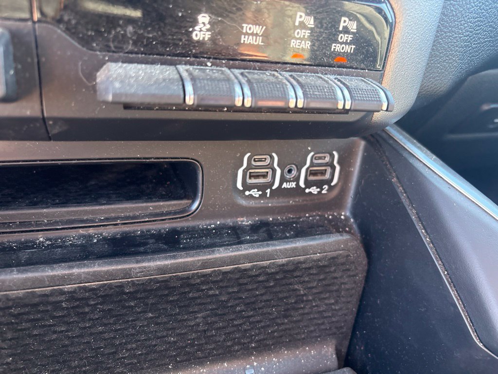 Used 2020 RAM 1500 4x4 Crew Cab image 61