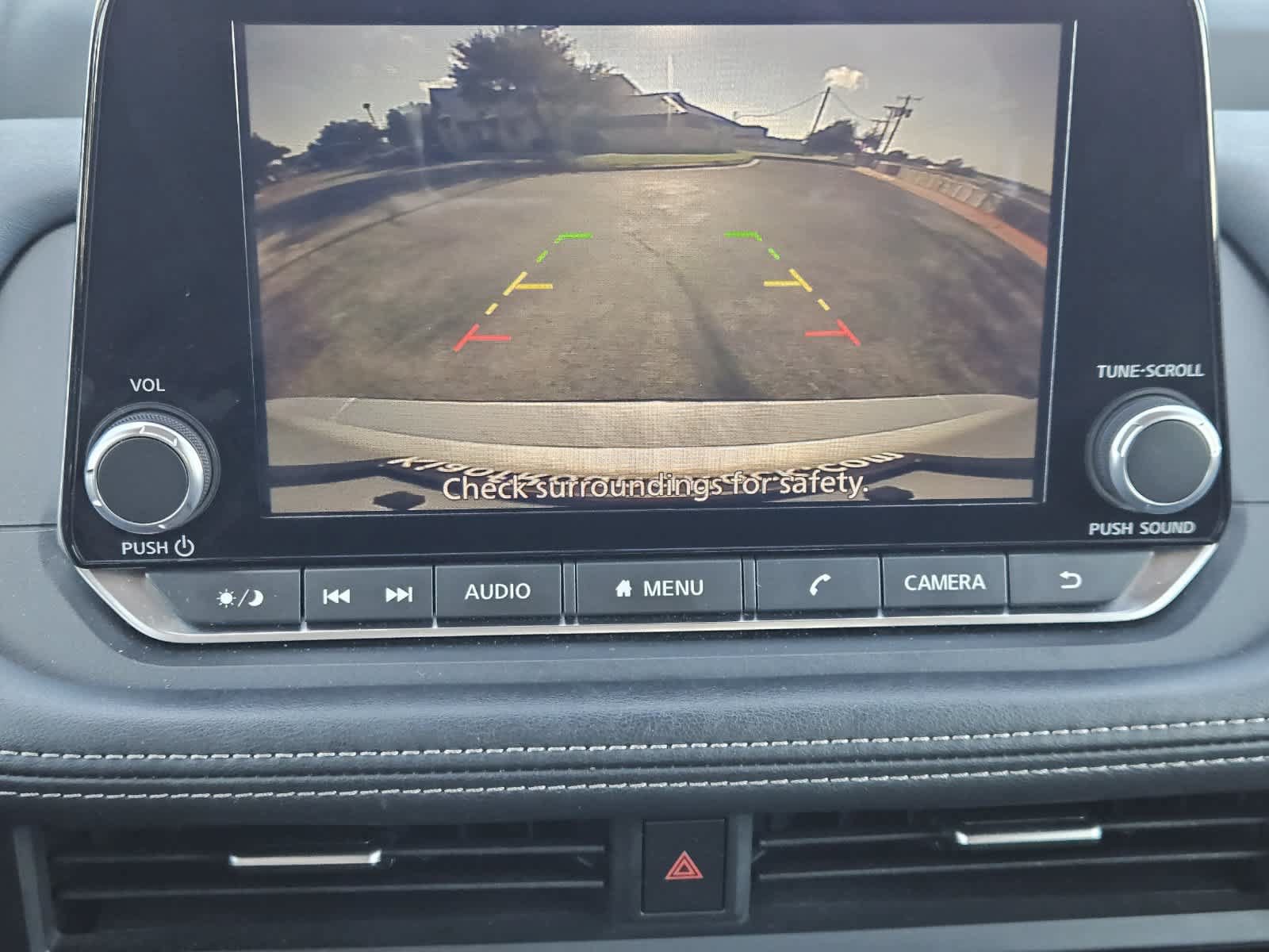 Used 2024 Nissan Rogue SV FWD image 17