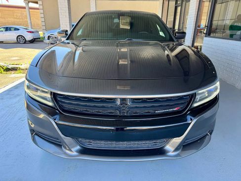 Used 2017 Dodge Charger R/T image 8