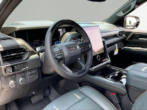 New 2026 GMC Yukon AT4 w/ AT4 Premium Plus Package AWD/4WD image 7