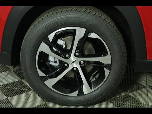 New 2026 Chevrolet Trax RS w/ Sunroof Package FWD image 15