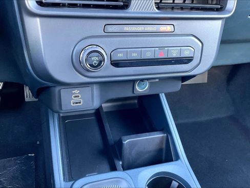 New 2025 Ford Maverick XL w/ Equipment Group 101A image 17