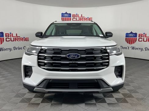 New 2026 Ford Explorer Active RWD image 8