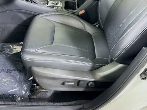 Used 2021 Subaru Forester Touring AWD/4WD image 26