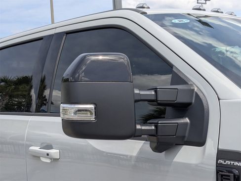 New 2025 Ford F250 Platinum image 30