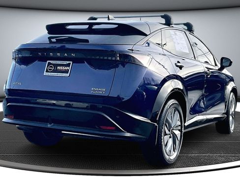 Used 2023 Nissan Ariya AWD image 6