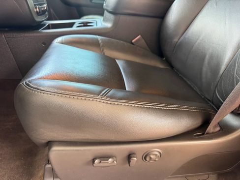 Used 2014 GMC Sierra 2500 SLT w/ SLT Convenience Package AWD/4WD image 16