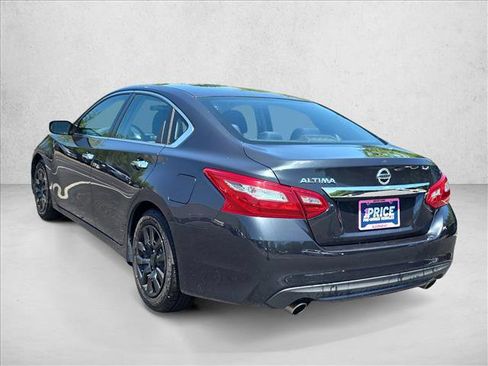 Used 2018 Nissan Altima 2.5 S w/ S Convenience Package FWD image 8