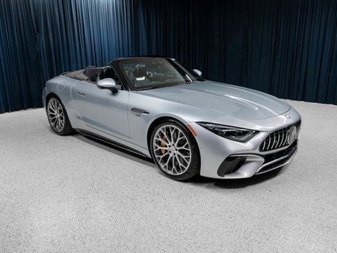 New 2026 Mercedes-Benz SL 63 AMG S e Performance 4MATIC image 4