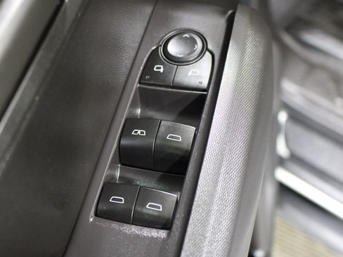 Used 2023 Chevrolet Colorado Trail Boss w/ Technology Package AWD/4WD image 7