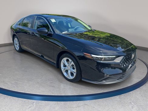 Used 2024 Honda Accord LX image 3