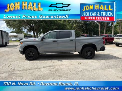 Used 2024 Chevrolet Silverado 1500 Custom Trail Boss AWD/4WD image 4