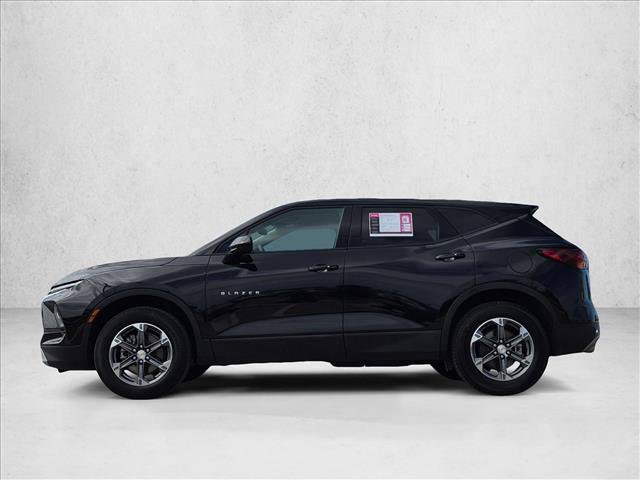Used 2025 Chevrolet Blazer LT FWD image 9