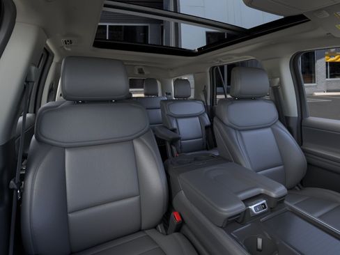 New 2026 Ford Expedition Active AWD/4WD image 33