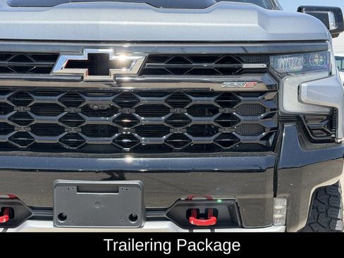 Used 2023 Chevrolet Silverado 1500 ZR2 w/ Technology Package AWD/4WD image 4
