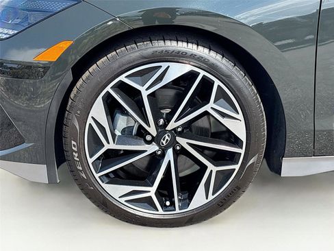 Used 2024 Hyundai Ioniq 6 SEL RWD image 30