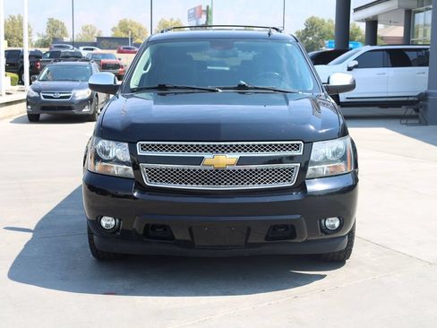 Used 2014 Chevrolet Suburban LT AWD/4WD image 9