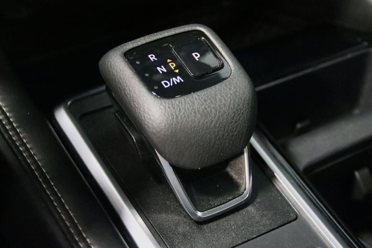 Used 2022 Nissan Pathfinder Platinum AWD/4WD image 44