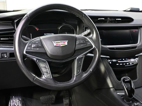 Used 2020 Cadillac XT5 Premium Luxury AWD/4WD image 12
