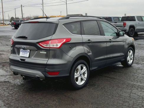 Used 2015 Ford Escape SE w/ Equipment Group 201A image 8