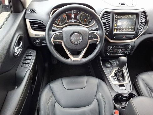 Certified 2017 Jeep Cherokee Limited image 11