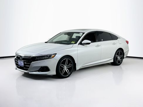 Used 2021 Honda Accord Touring image 1