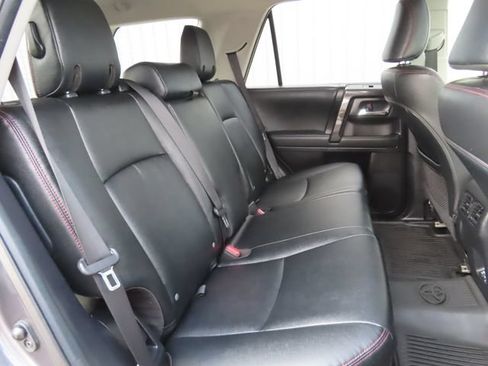 Used 2021 Toyota 4Runner Venture w/ Moonroof Package AWD/4WD image 30