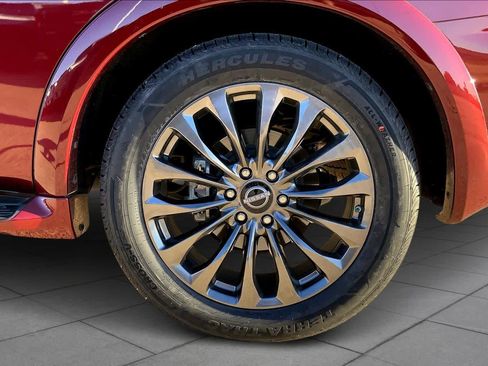 Used 2023 Nissan Armada Platinum w/ Captain's Chairs Package image 10