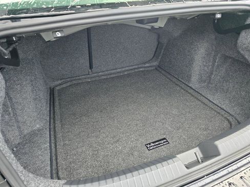 New 2026 Volkswagen Jetta SE FWD image 16