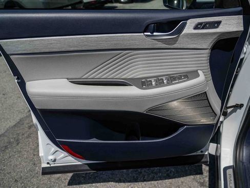 Used 2025 Hyundai Palisade Calligraphy FWD image 21