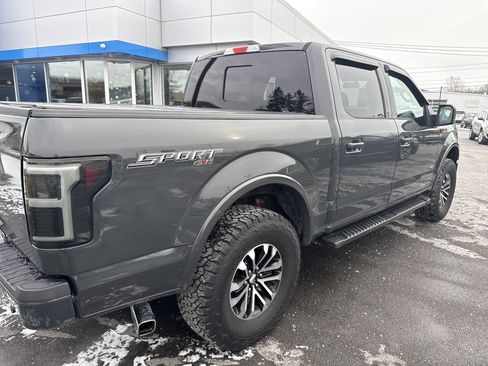 Used 2017 Ford F150 Lariat image 3