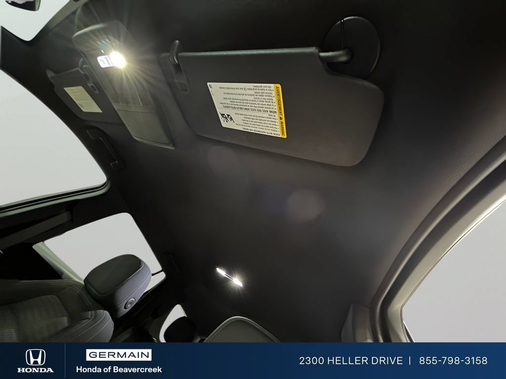 Used 2025 Chevrolet Equinox LT w/ Safety and Technology Package FWD image 23