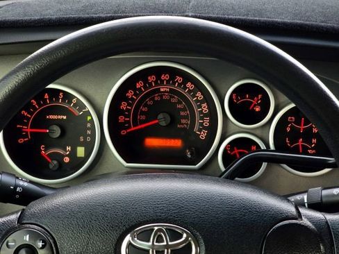 Used 2013 Toyota Tundra 4x4 Double Cab image 14