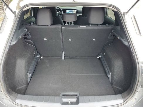 Used 2025 Nissan Kicks SV FWD image 7