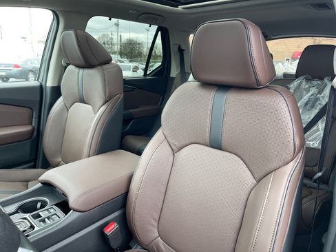 New 2025 Honda Pilot Elite image 13