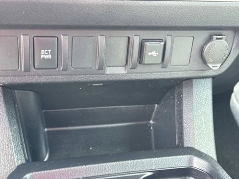 Used 2023 Toyota Tacoma SR AWD/4WD image 23