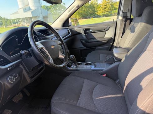 Used 2016 Chevrolet Traverse LT AWD/4WD image 12