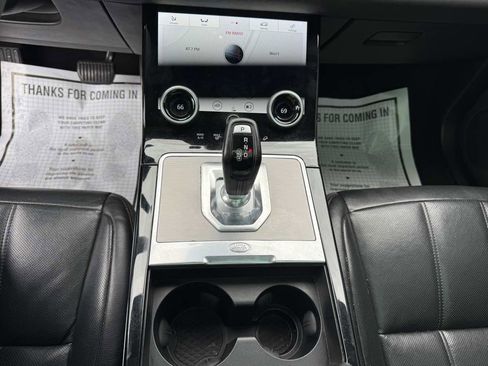 Used 2020 Land Rover Range Rover Evoque SE image 19
