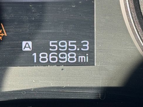 Used 2024 Subaru Ascent Premium w/ Convenience Package image 27