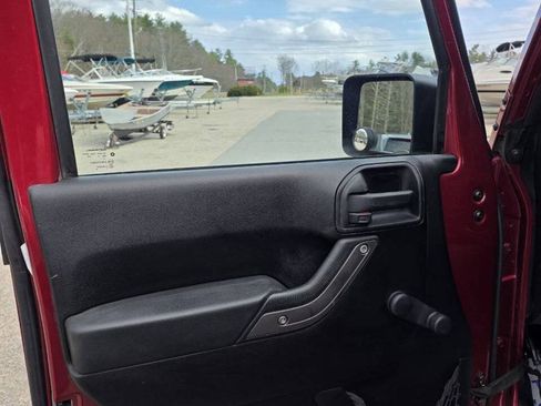 Used 2012 Jeep Wrangler Sport AWD/4WD image 13