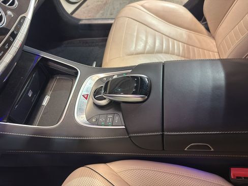 Used 2015 Mercedes-Benz S 550 Sedan image 18