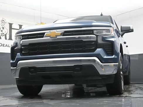 Used 2024 Chevrolet Silverado 1500 LT AWD/4WD image 56