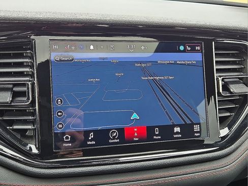 Used 2024 Dodge Durango GT image 28